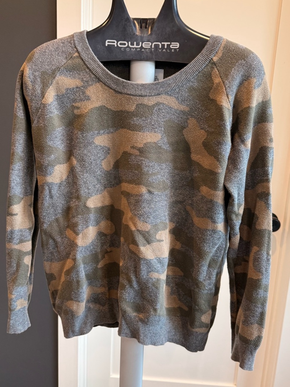 Stitches & stripes women’s Camouflage Crewneck Sweater - Gray and Brown
